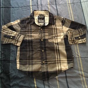 Toddler long sleeve button down shirt
